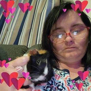 Meet your Posher, Crystal